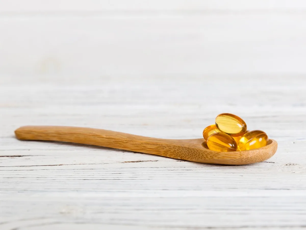 Omega-3-Softgel-Kapseln in Nahaufnahme