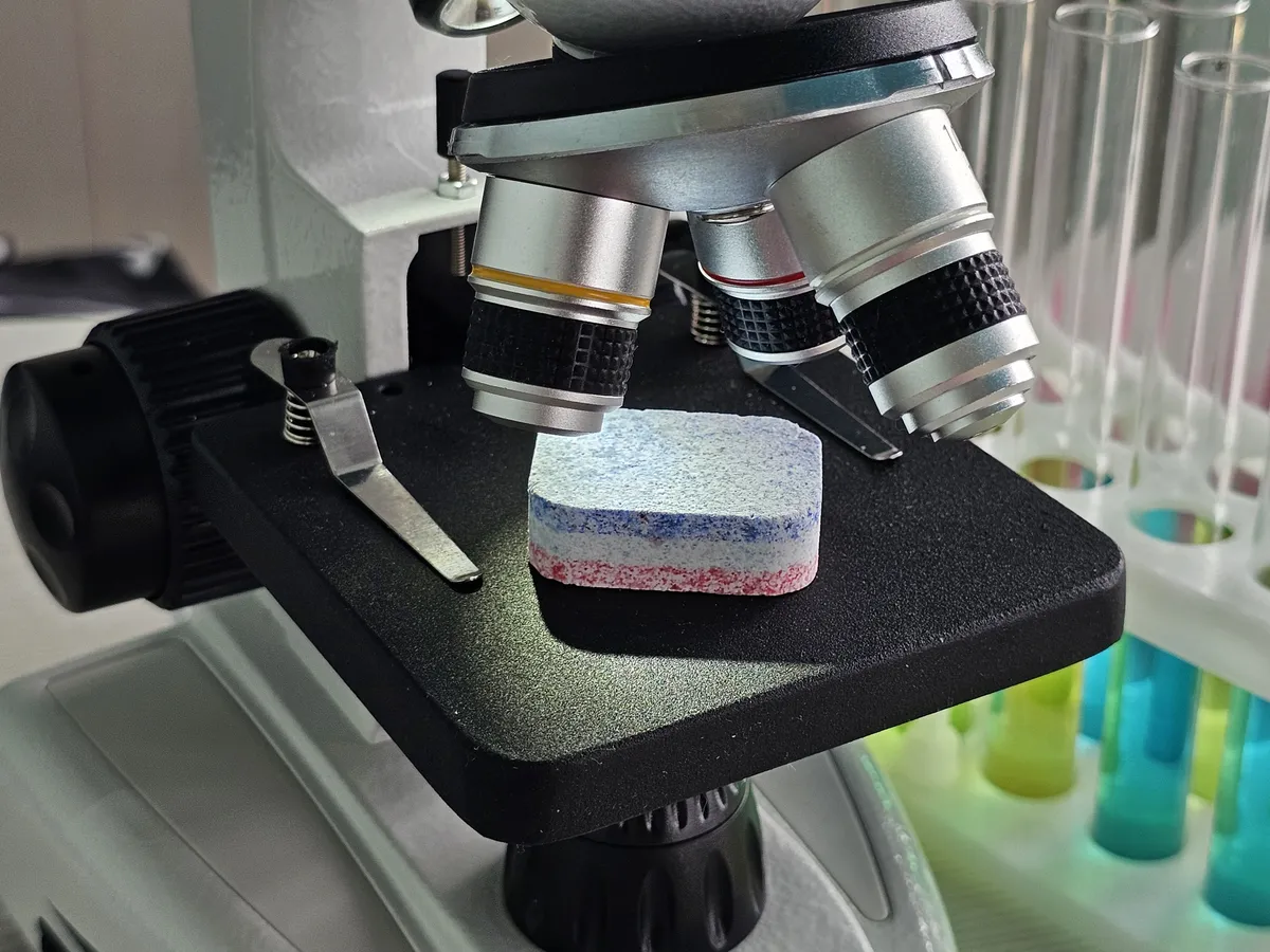 Industrielle Fermentationsanlage f&uuml;r veganes Omega-3